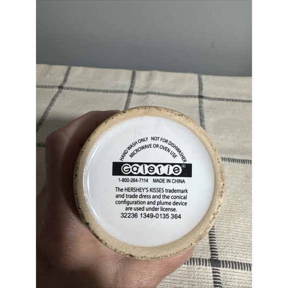 Travel Tumbler Ceramic Mug Hershey's Kisses Galerie Coffee‎ Mug 16 oz With Lid - Picture 6 of 6